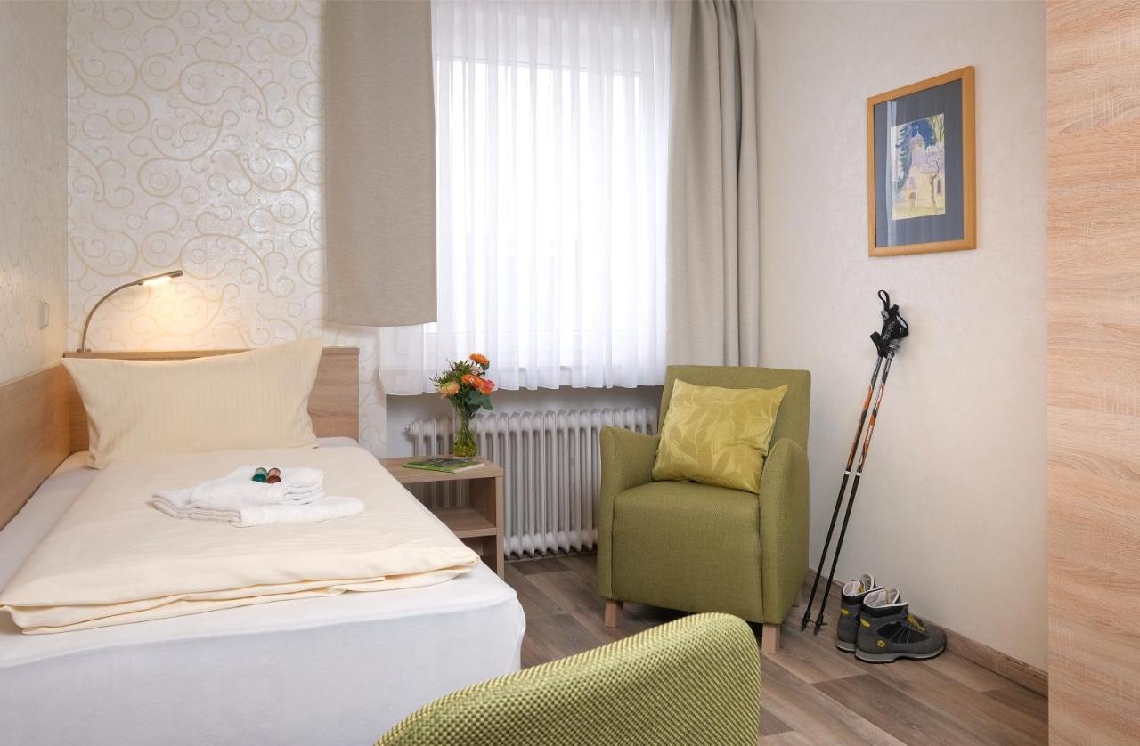 Landgasthaus Hoffmann Kruchten Екстериор снимка